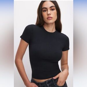 SUPER STRETCH BABY TEE